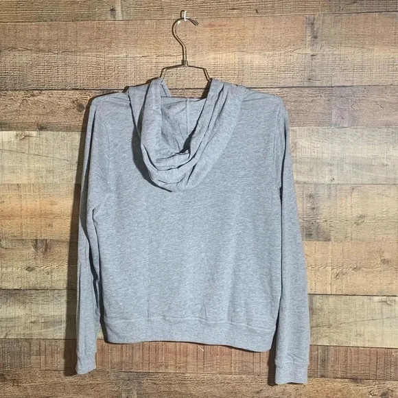 NWT Tommy Hilfiger cropped sweater - Picture 2 of 4